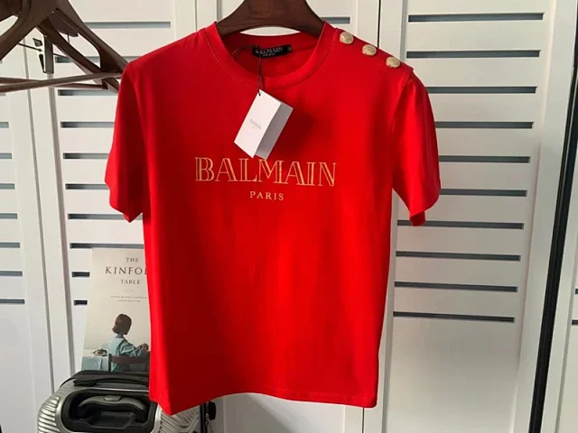 Balmain T-Shirts Logo-print short-sleeve T-shirt with shoulder buttons product detail image 42