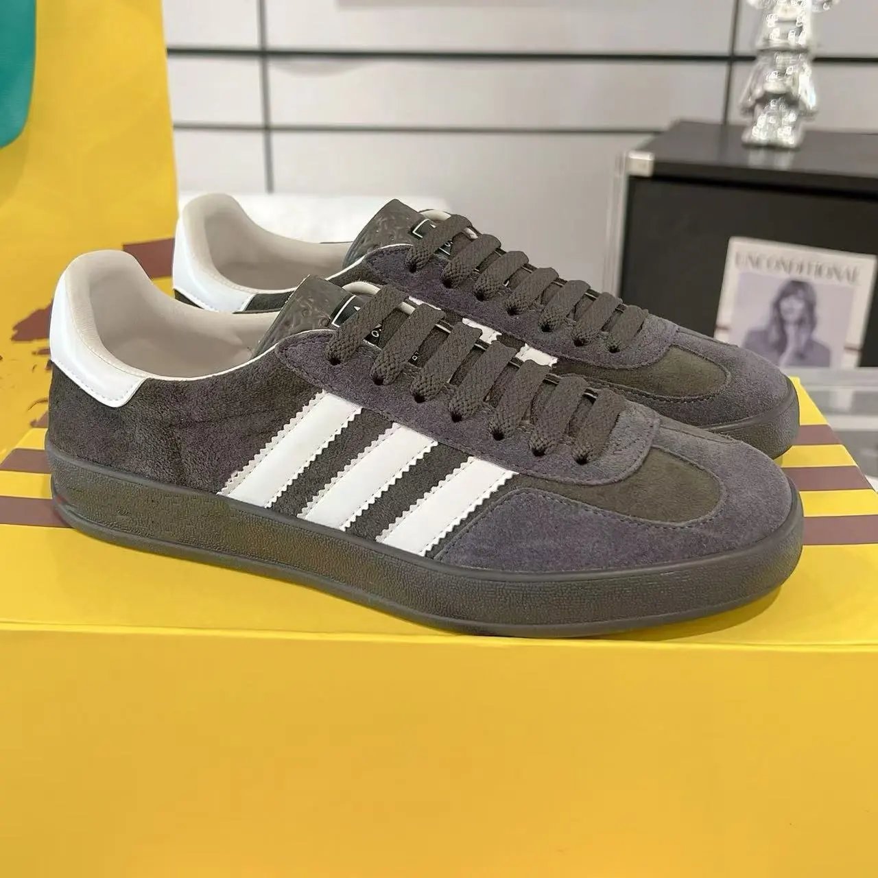 Adidas Sneakers Gucci x Gazelle low-top three-stripe — Style 9
