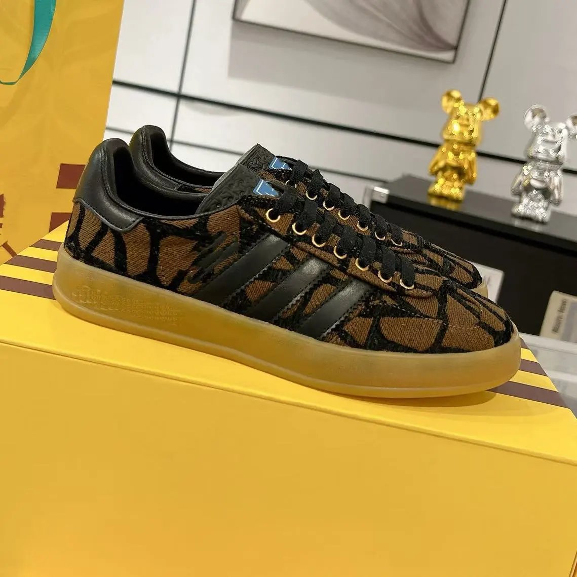 Adidas Sneakers Gucci x Gazelle low-top three-stripe — Style 13