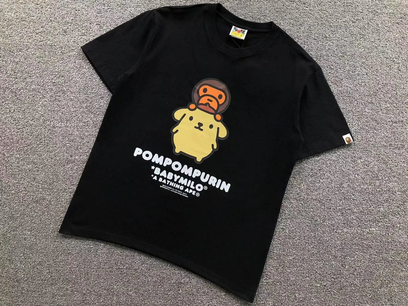 BAPE T-Shirts Short-Sleeve Graphic Print — 440 black
