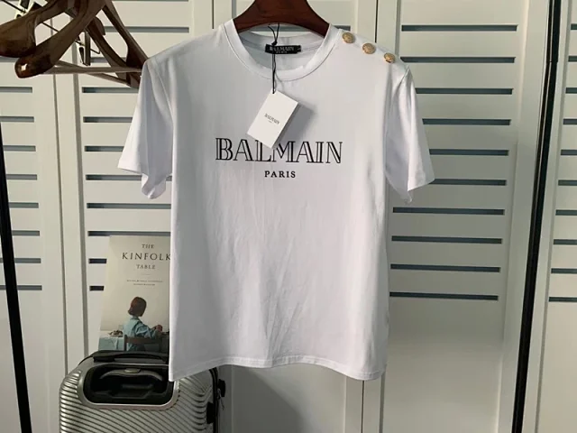 Balmain T-Shirts Logo-print short-sleeve T-shirt with shoulder buttons product detail image 20