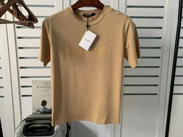 Balmain T-Shirts Logo-print short-sleeve T-shirt with shoulder buttons product detail image 22