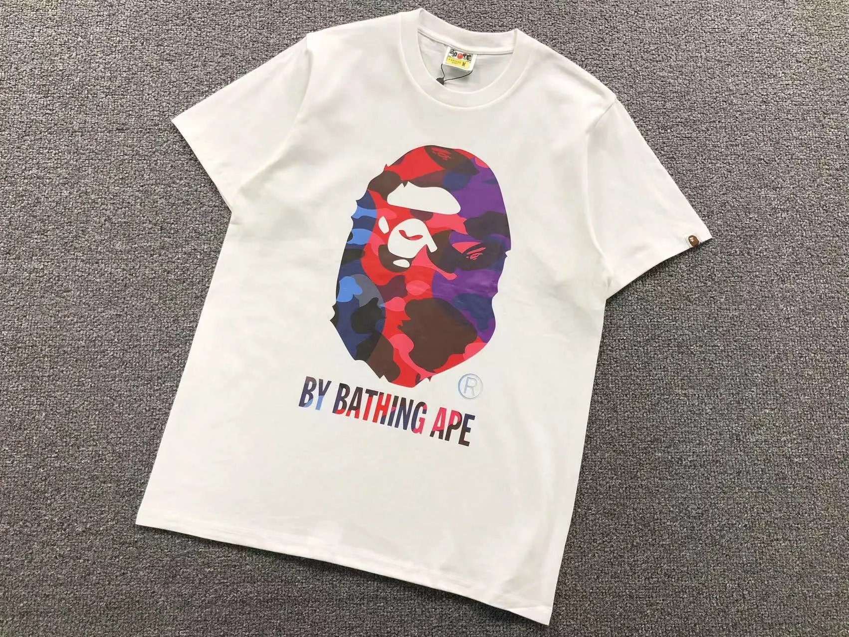 A Bathing Ape T-Shirts Graphic Print — 412 white