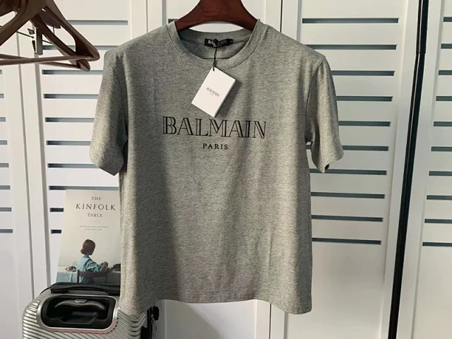 Balmain T-Shirts Logo-print short-sleeve T-shirt with shoulder buttons product detail image 41
