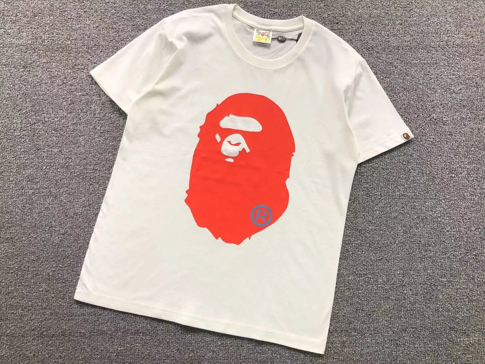 A Bathing Ape T-Shirts Graphic Print — 420 white