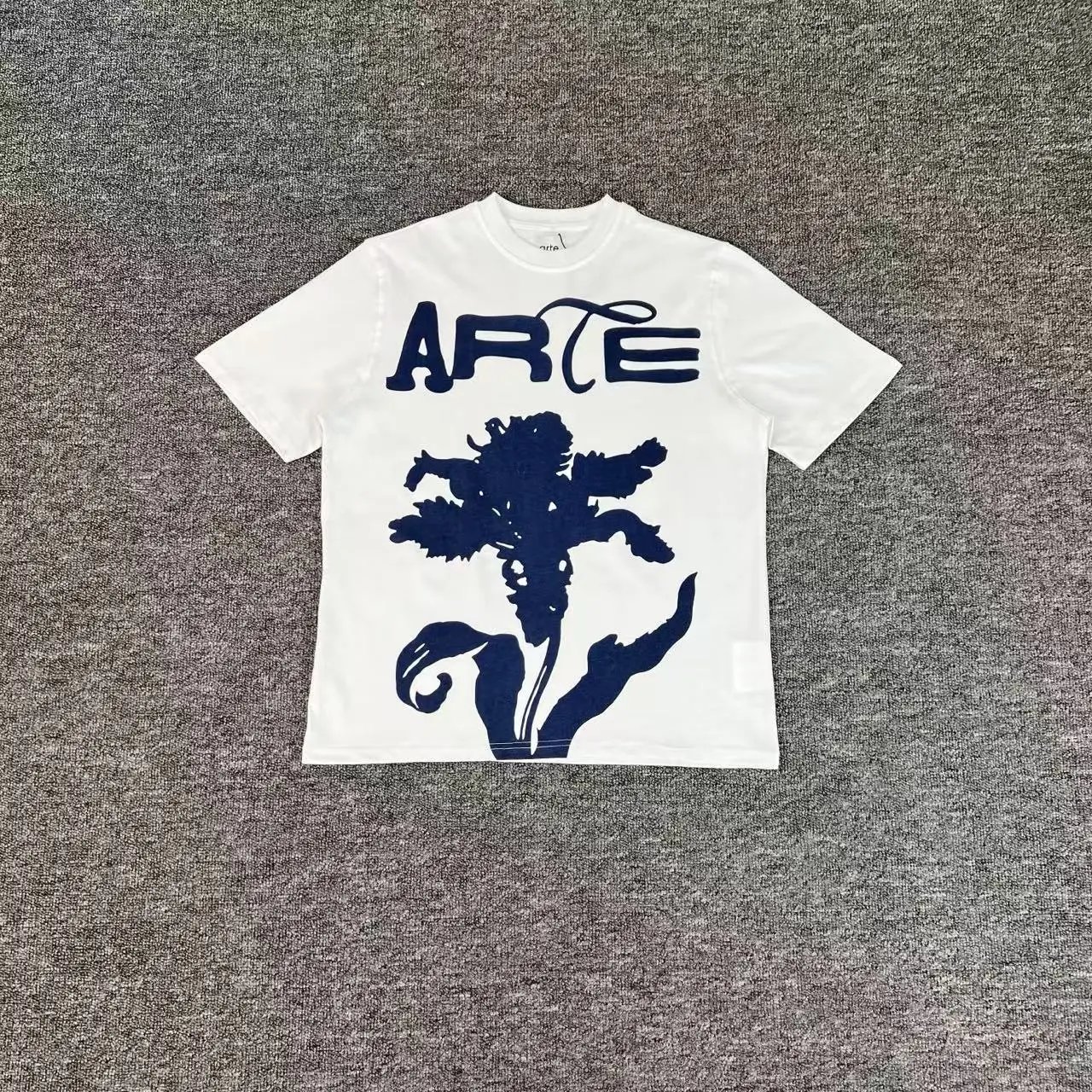 Arte Antwerp T-Shirts Graphic Print — ART-211 white