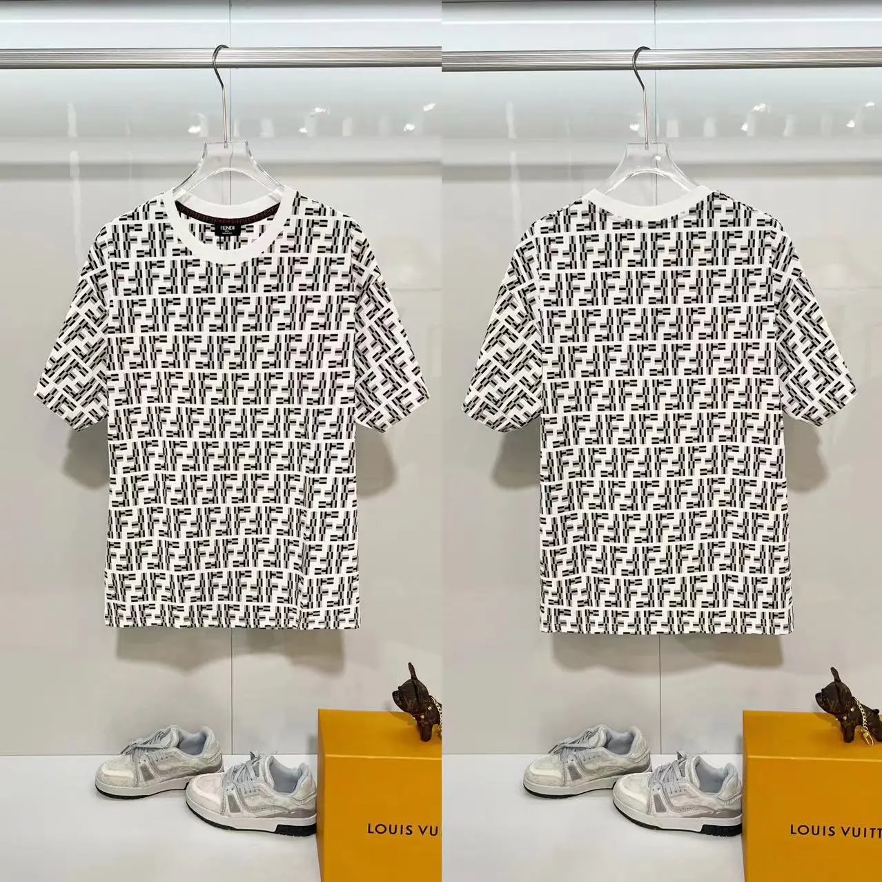 Fendi T-Shirts FF logo graphic short-sleeve T-shirt — F 01 Printed white