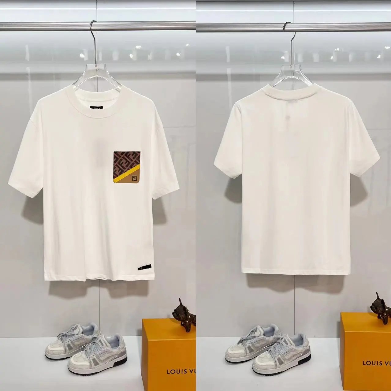 Fendi T-Shirts FF logo graphic short-sleeve T-shirt — F 09 Patchwork white