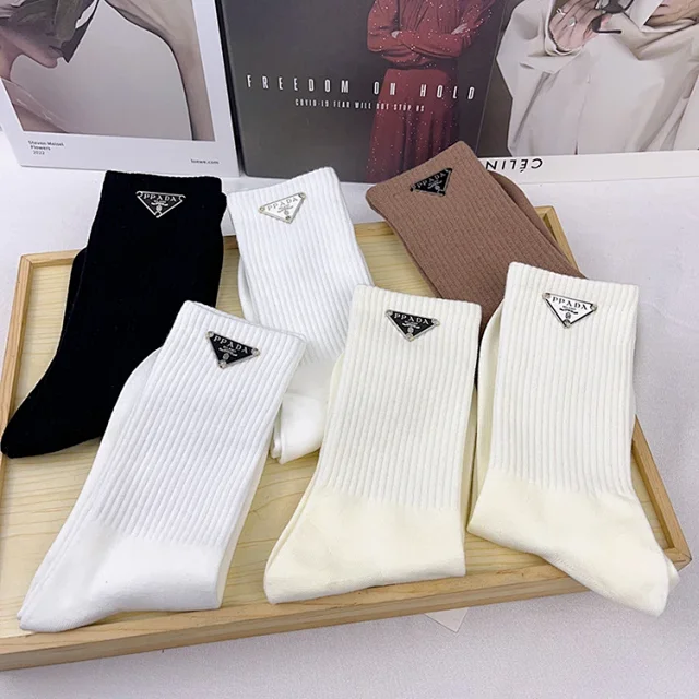 Unbranded Socks Ribbed crew with triangular logo plaque product detail image 2