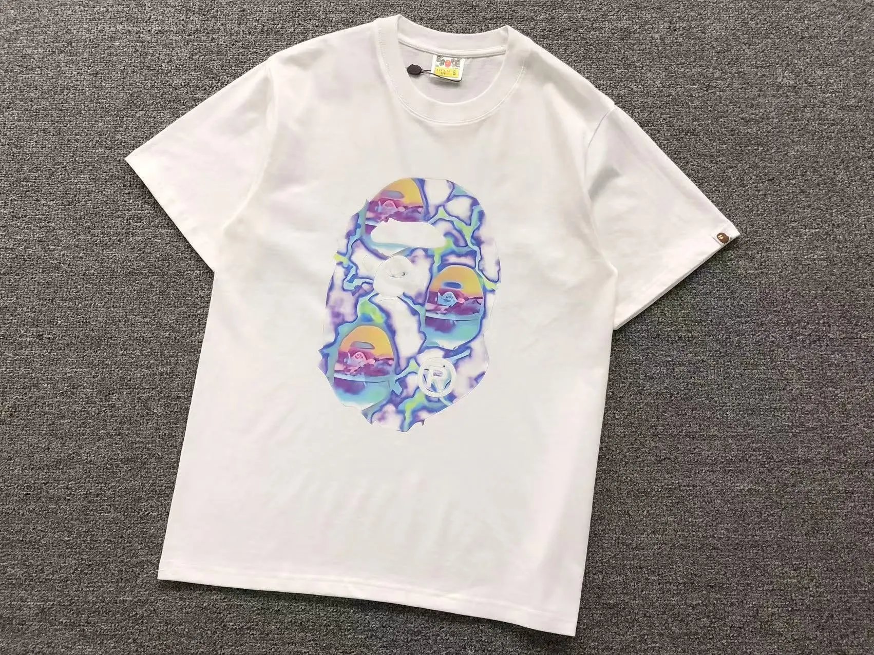 BAPE T-Shirts Short-Sleeve Graphic Print — 447 white