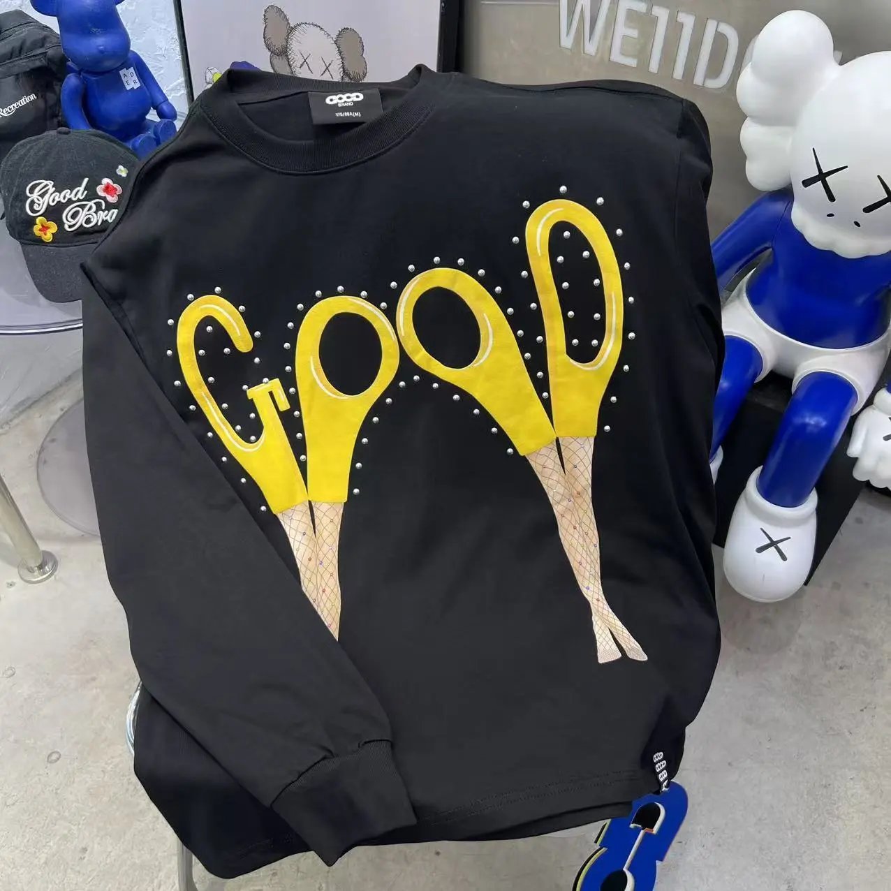 Good Brand Hoodies & Sweatshirts Rhinestone Graphic Sweatshirt Collection — G 48 black