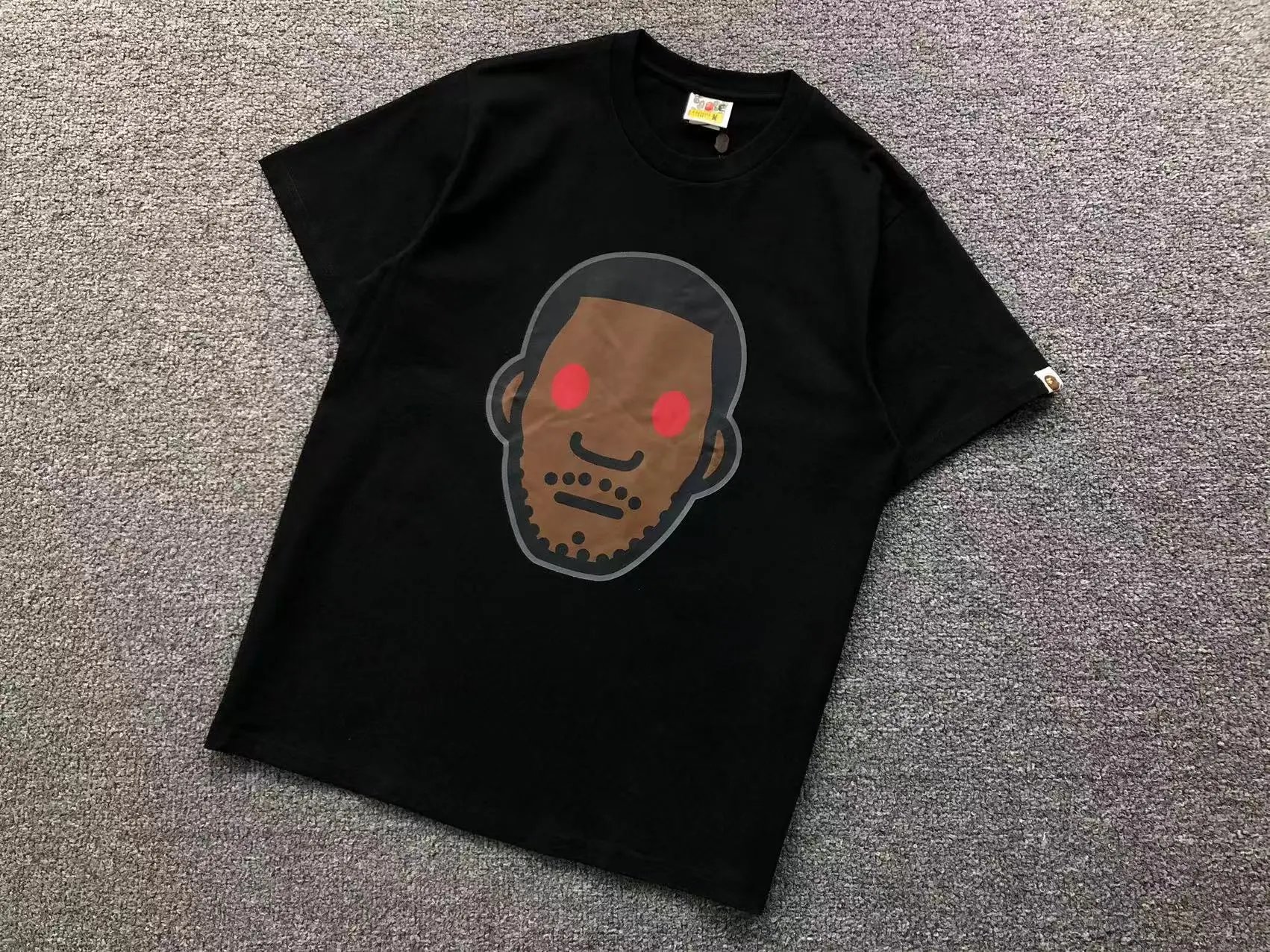 A Bathing Ape T-Shirts Graphic Print — 416 black