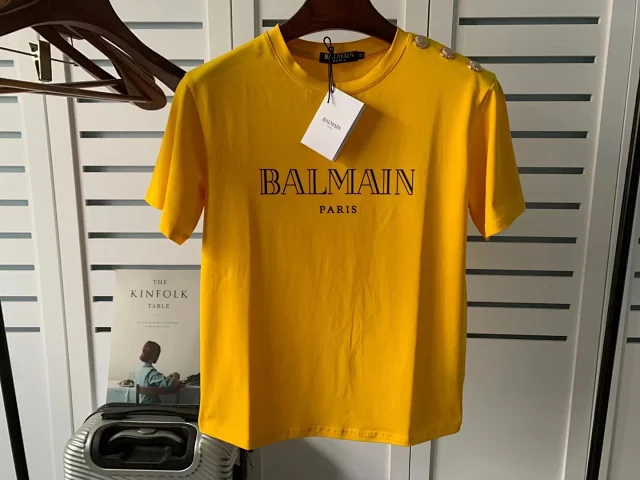Balmain T-Shirts Logo-print short-sleeve T-shirt with shoulder buttons product detail image 31