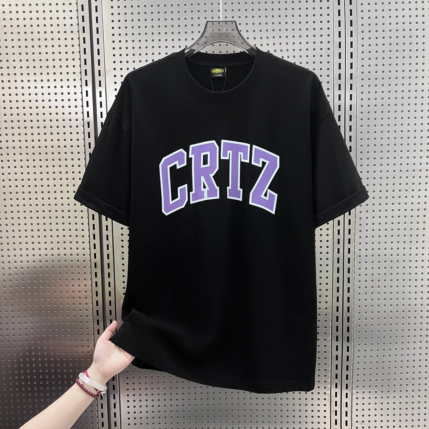 Corteiz T-Shirts Short-Sleeve Script Logo T-Shirt — 5935 Black mark purple