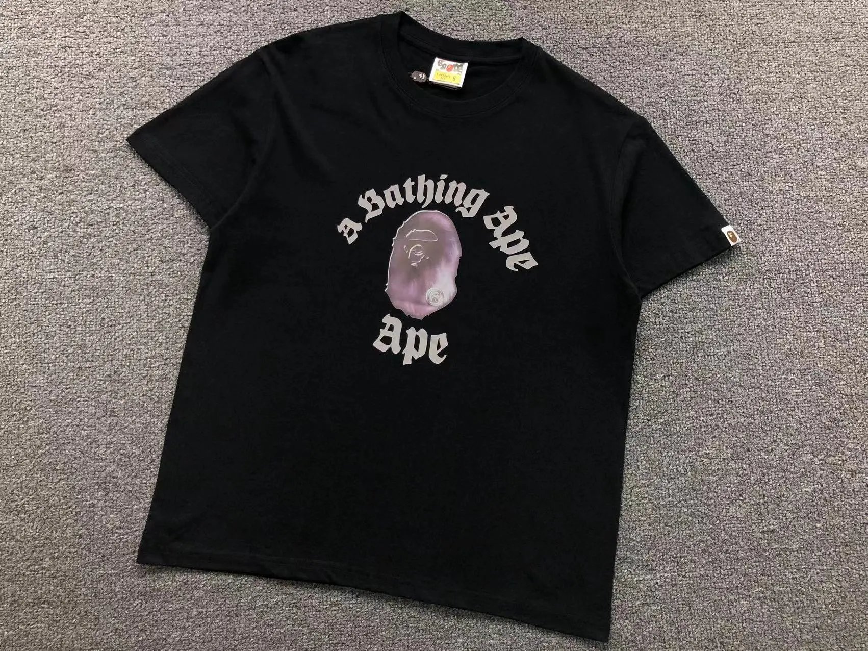 A Bathing Ape T-Shirts Graphic Print — 418 black