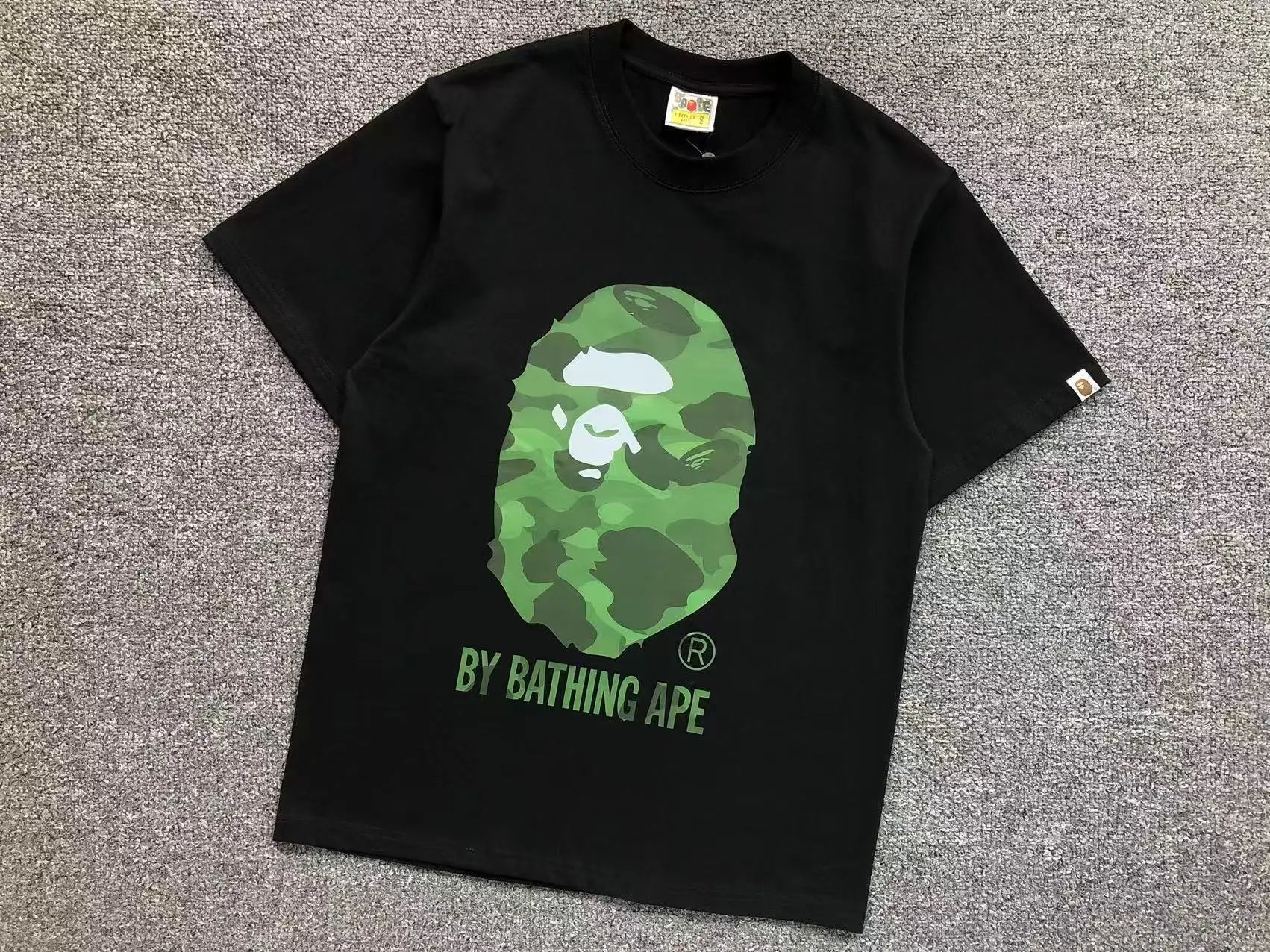 BAPE T-Shirts Short-Sleeve Graphic Print — 432 black