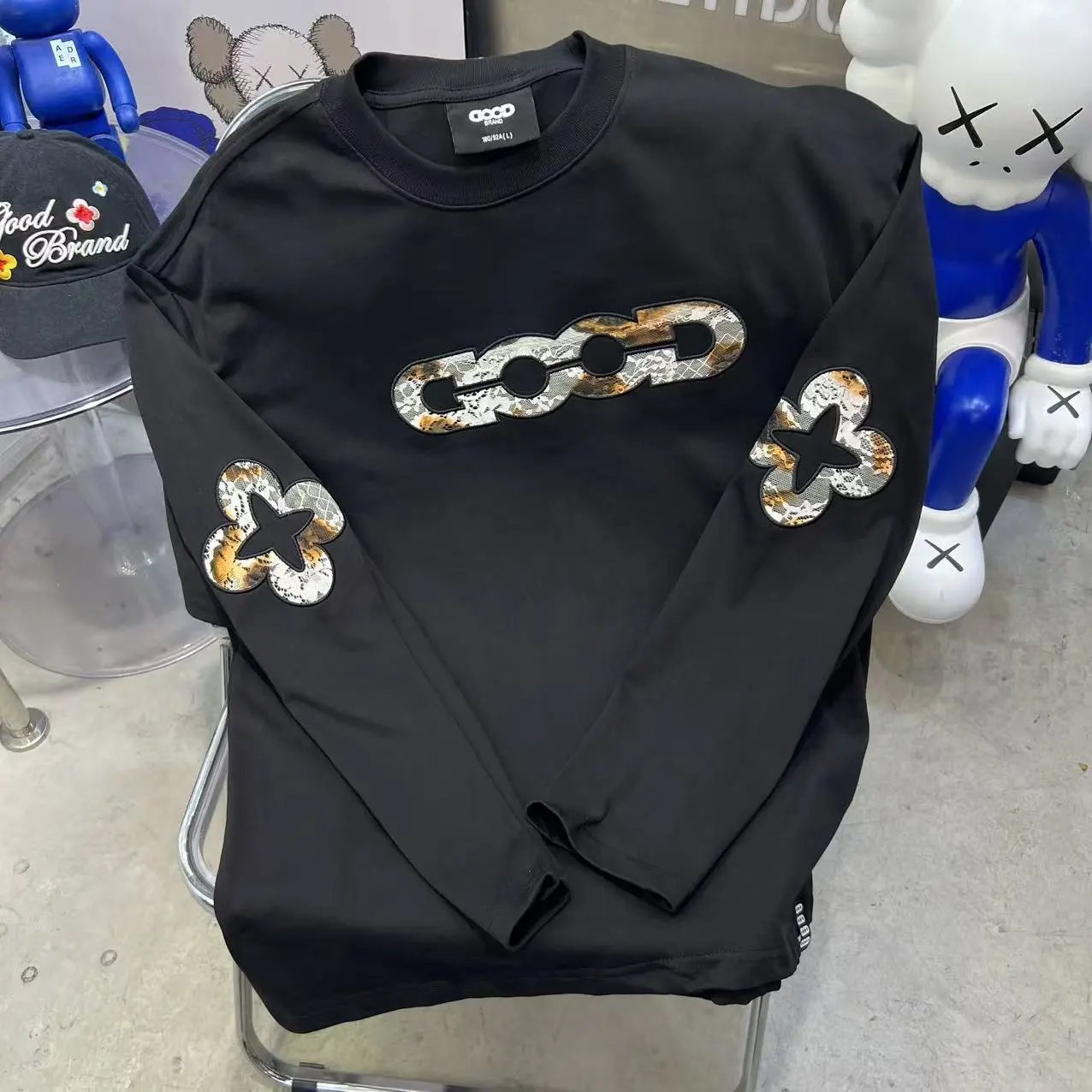 Good Brand Hoodies & Sweatshirts Rhinestone Graphic Sweatshirt Collection — G47 Black