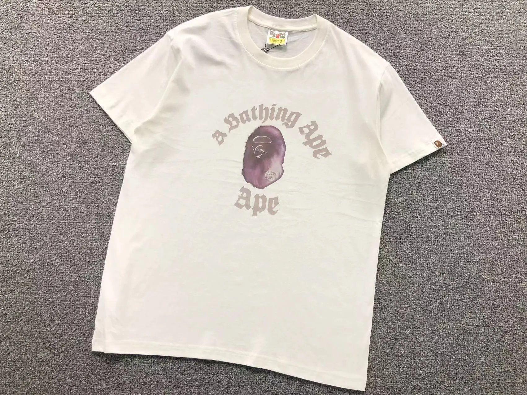 A Bathing Ape T-Shirts Graphic Print — 418 white