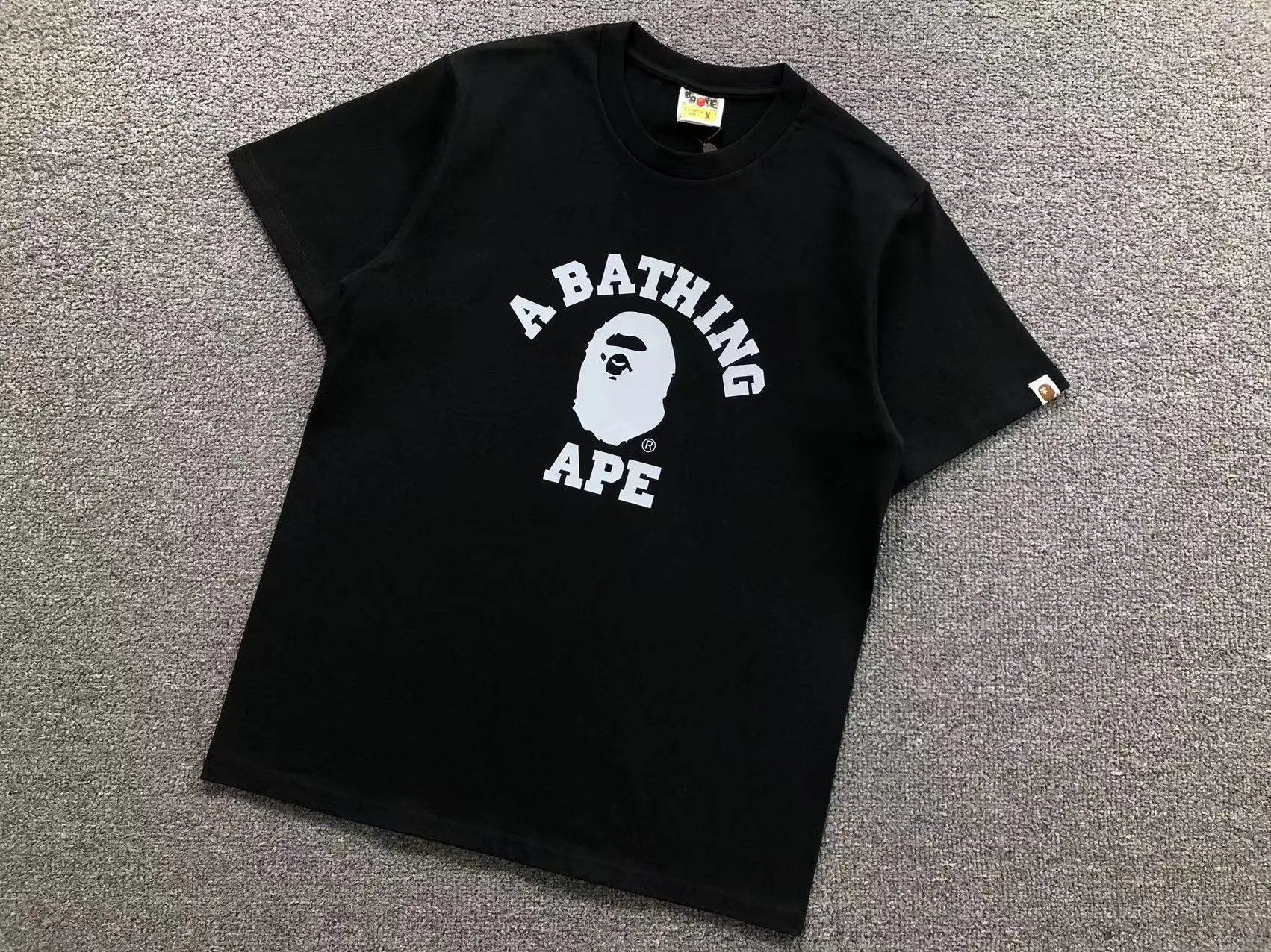 A Bathing Ape T-Shirts Graphic Print — 411 black