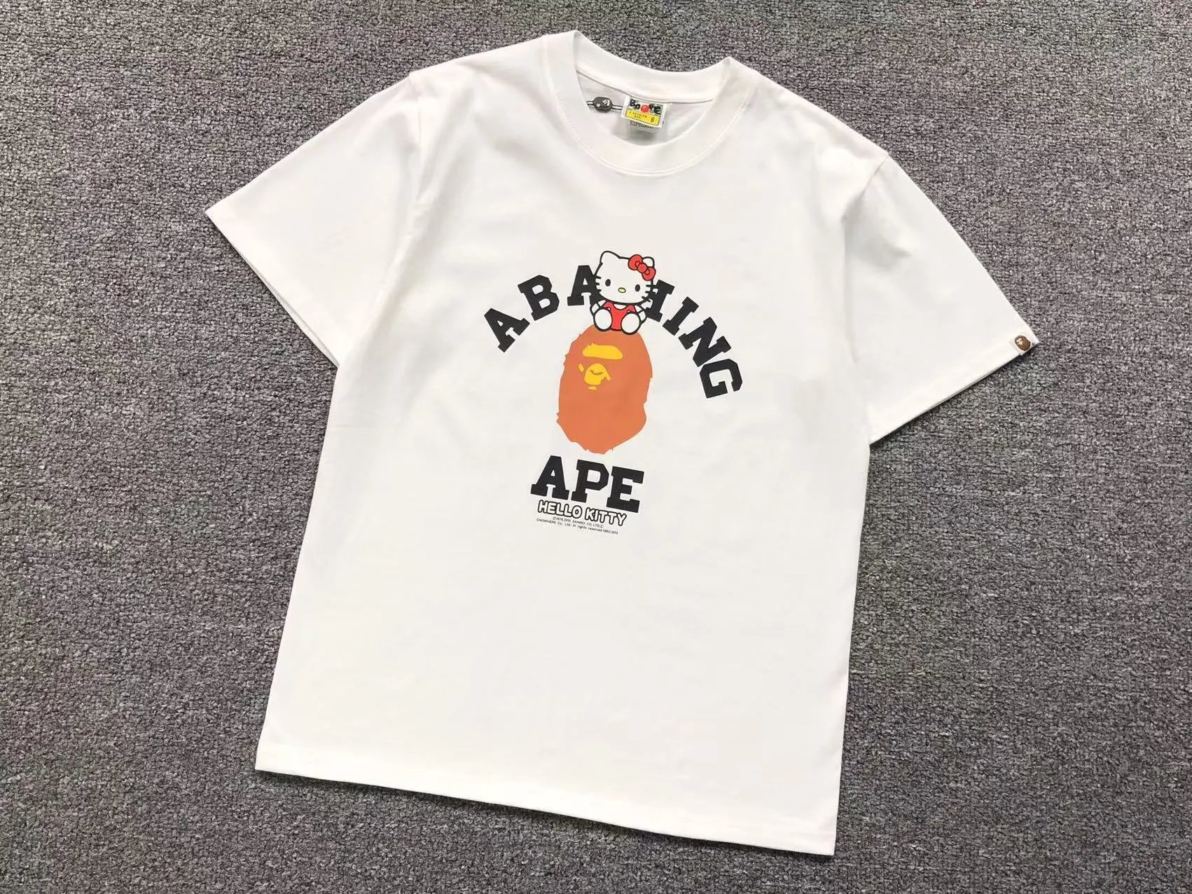BAPE T-Shirts Short-Sleeve Graphic Print — 443 white