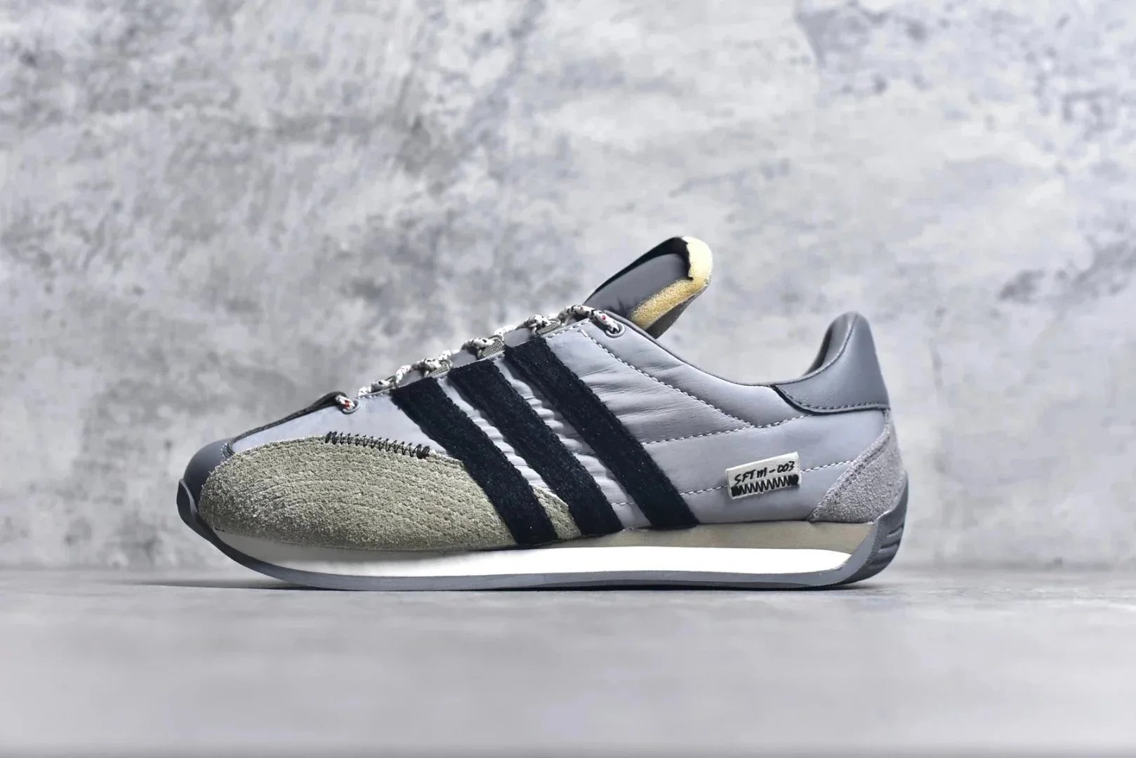 Adidas Sneakers SFTM-003 image 9
