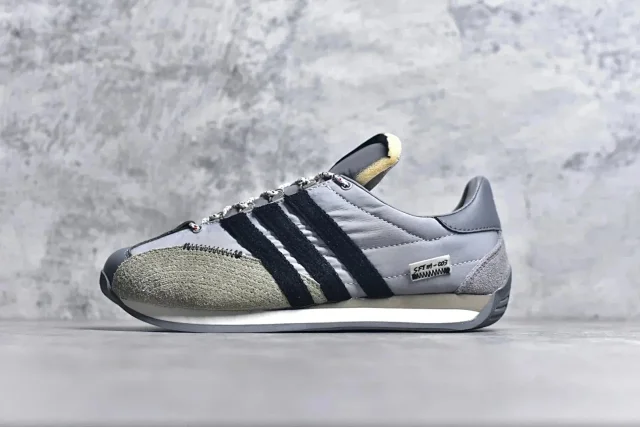 Adidas Sneakers SFTM-003 product detail image 9