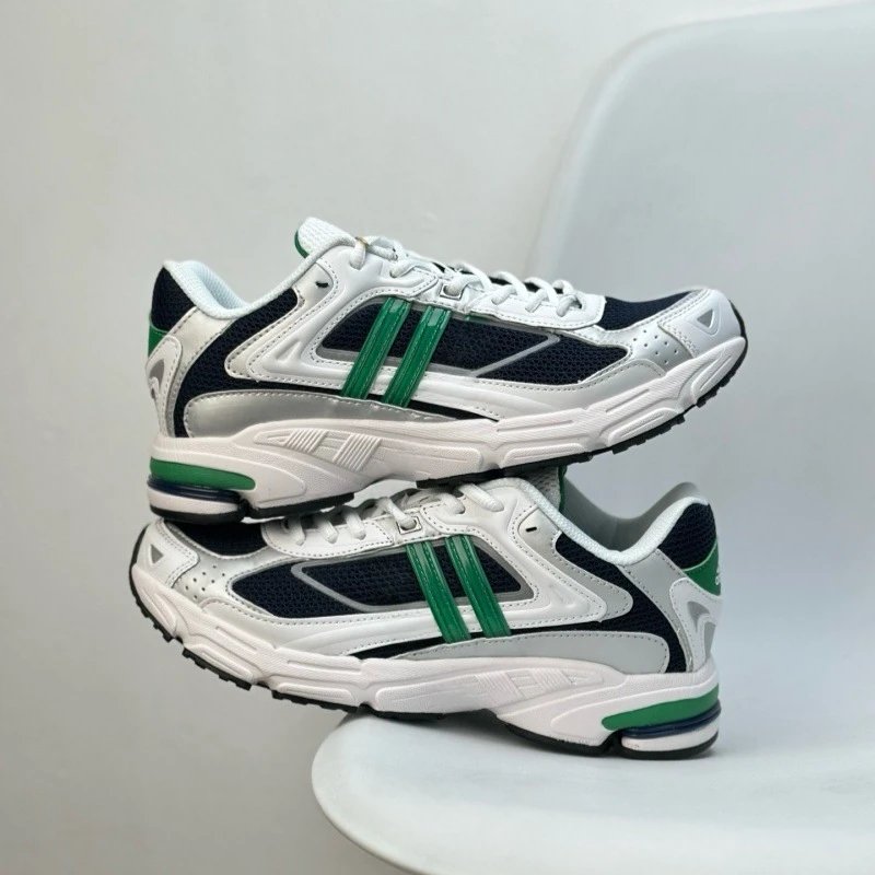 Adidas Sneakers Response CL image 4