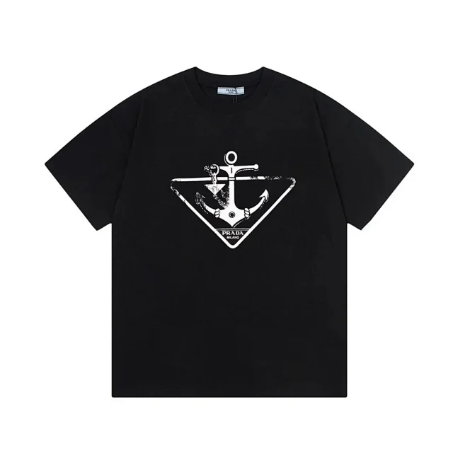Prada T-Shirts Short-Sleeve Logo T-Shirt product detail image 10