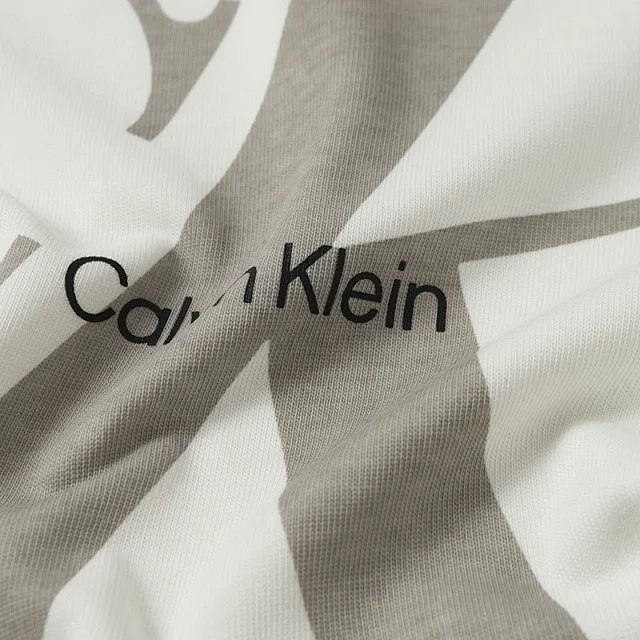 Calvin Klein T-Shirts Logo-print crew-neck short-sleeve product detail image 32