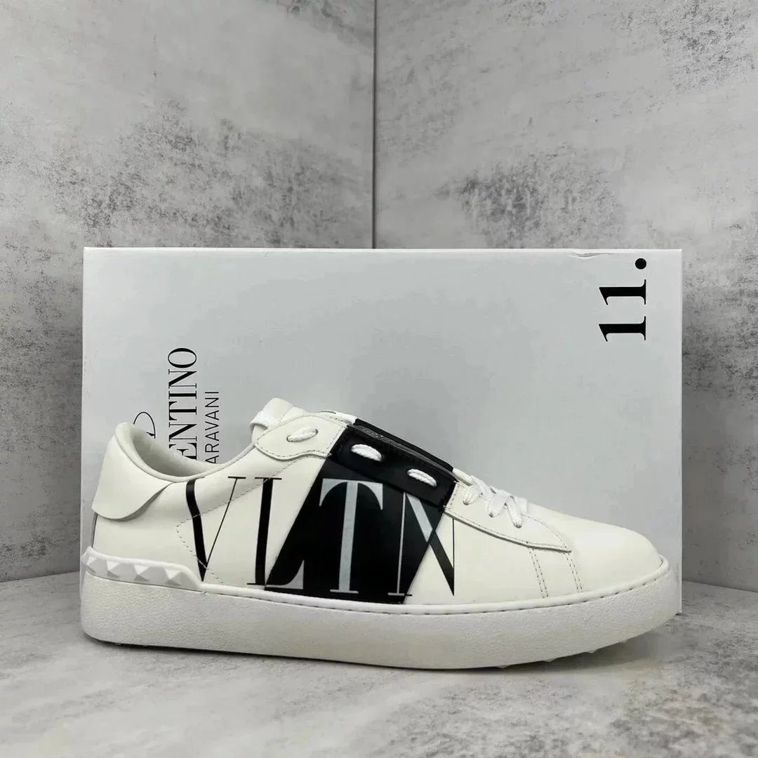 Valentino Garavani Sneakers V-Logo chunky image 9