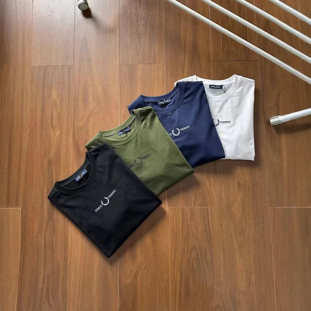 Fred Perry T-Shirts Laurel Wreath Logo Crew Neck T-Shirt image 5