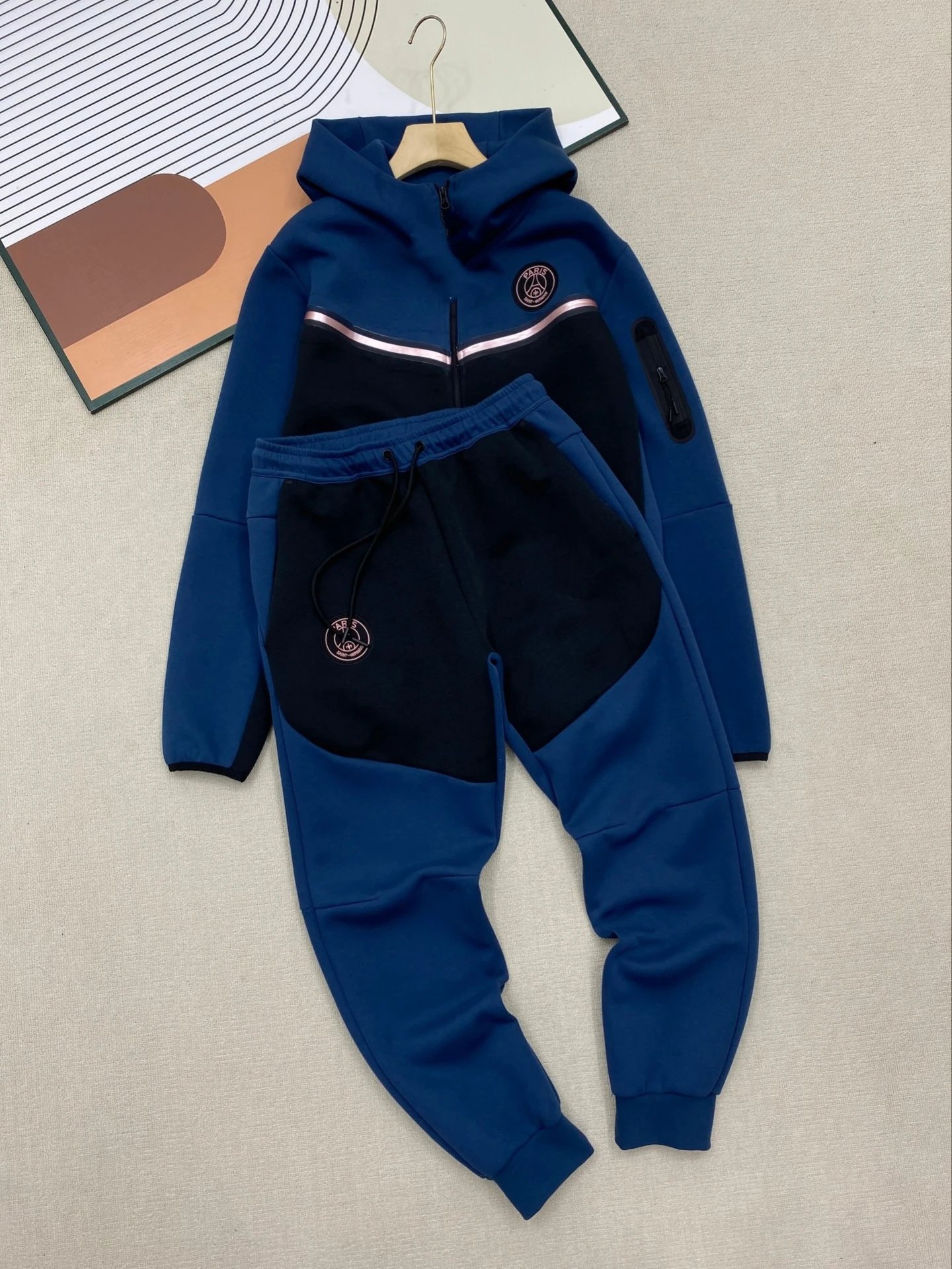 Paris Saint-Germain Tracksuits Hooded Zip Tracksuit — Black Spell Dark Blue Suit