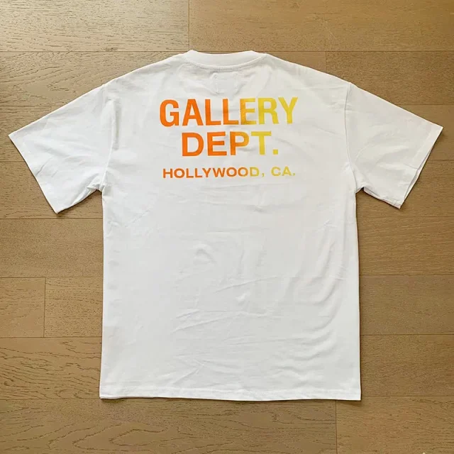 Gallery Dept. T-Shirts Loose Graphic Print product detail image 9