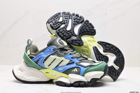 Adidas Sneakers Adistar Cushion 3 — 09