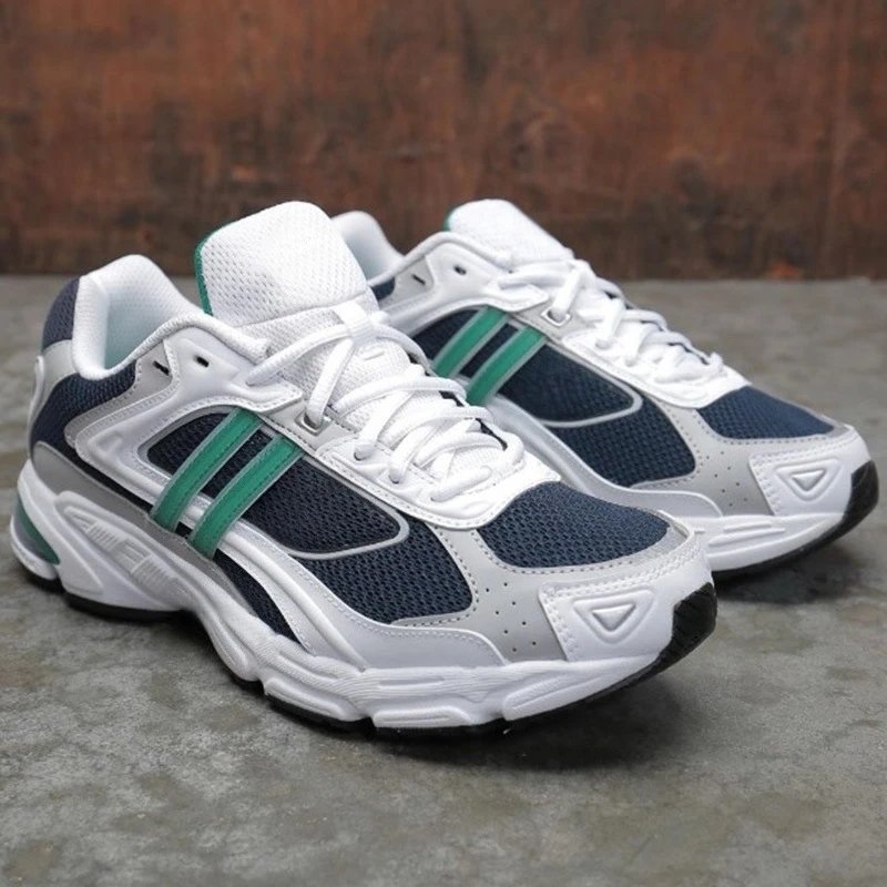Adidas Sneakers Response CL image 2