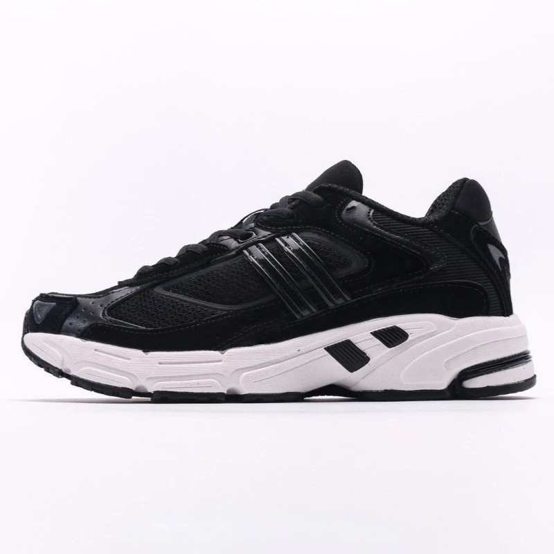 Adidas Sneakers Response CL — Black and white