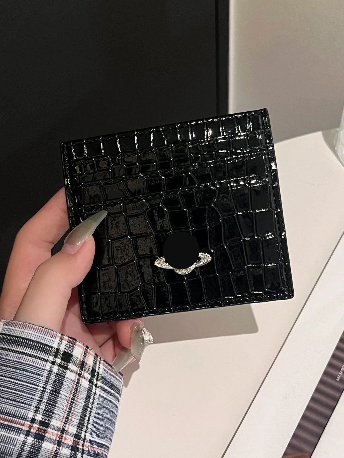 Unbranded Wallets & Card Holders Crocodile-Embossed Holder with Rhinestone Ring Emblem — Black crocodile-pattern Western-style wallet with accordion-style seven-card slots