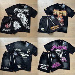 Couple wear large si