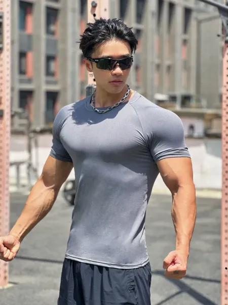 Design Performance Compression T-Shirt White Base-Layer - 14