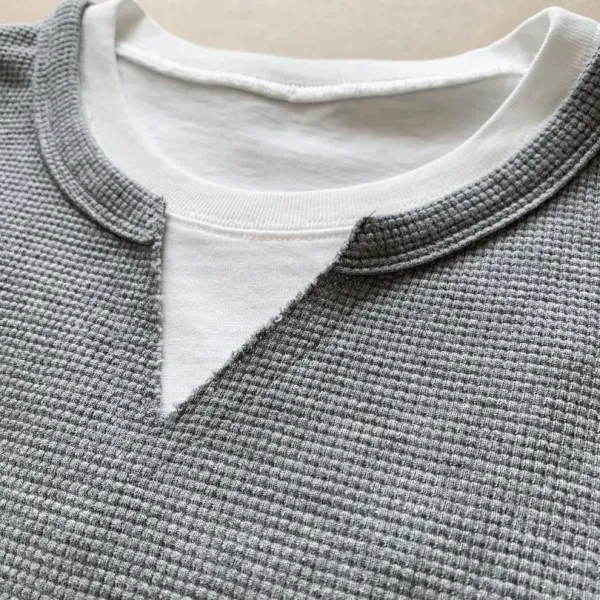 Design Layered V-Neck Thermal Gray Long Sleeve Top - 32