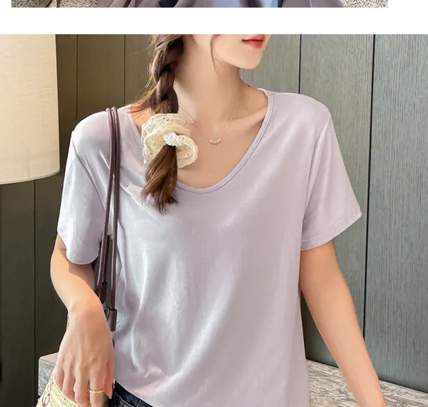 Design V-Neck Relaxed Fit T-Shirt in Soft Pink - 19