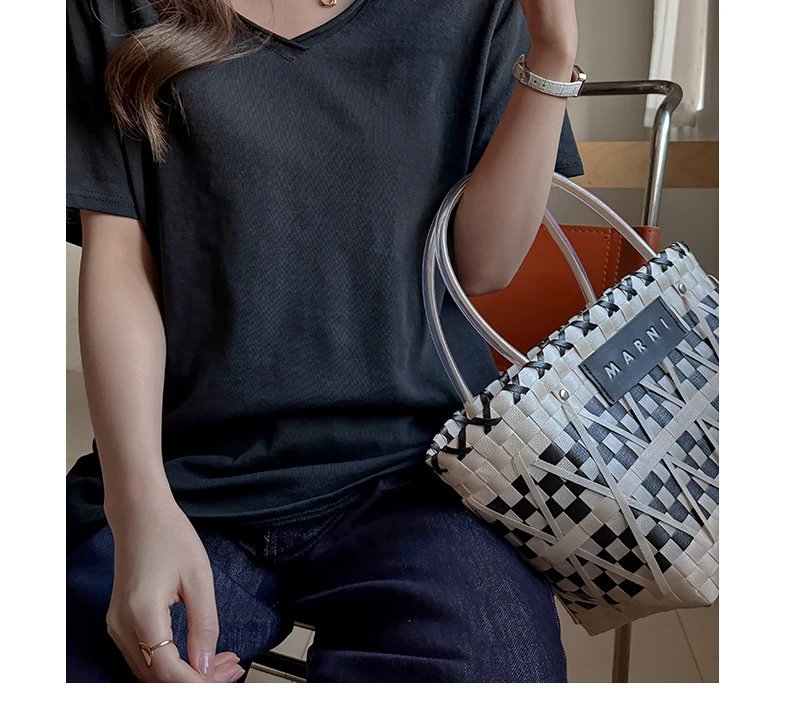 Design V-Neck Oversized T-Shirt Black - 28