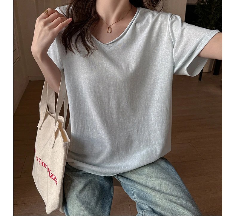 Design V-Neck Oversized T-Shirt Black - 19