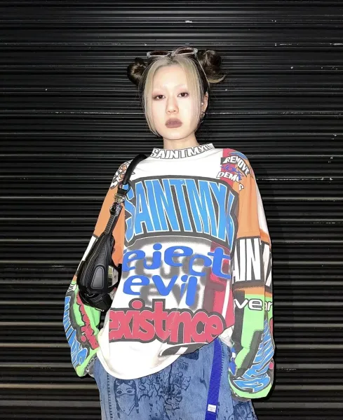 Design Graffiti Print Oversized Long-Sleeve T-Shirt White - 52