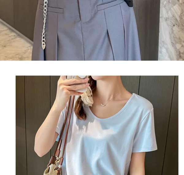 Design V-Neck Relaxed Fit T-Shirt in Soft Pink - 24