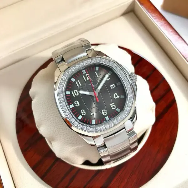 Patek Philippe Aquanaut Black Dial Steel Watch Watches - 4
