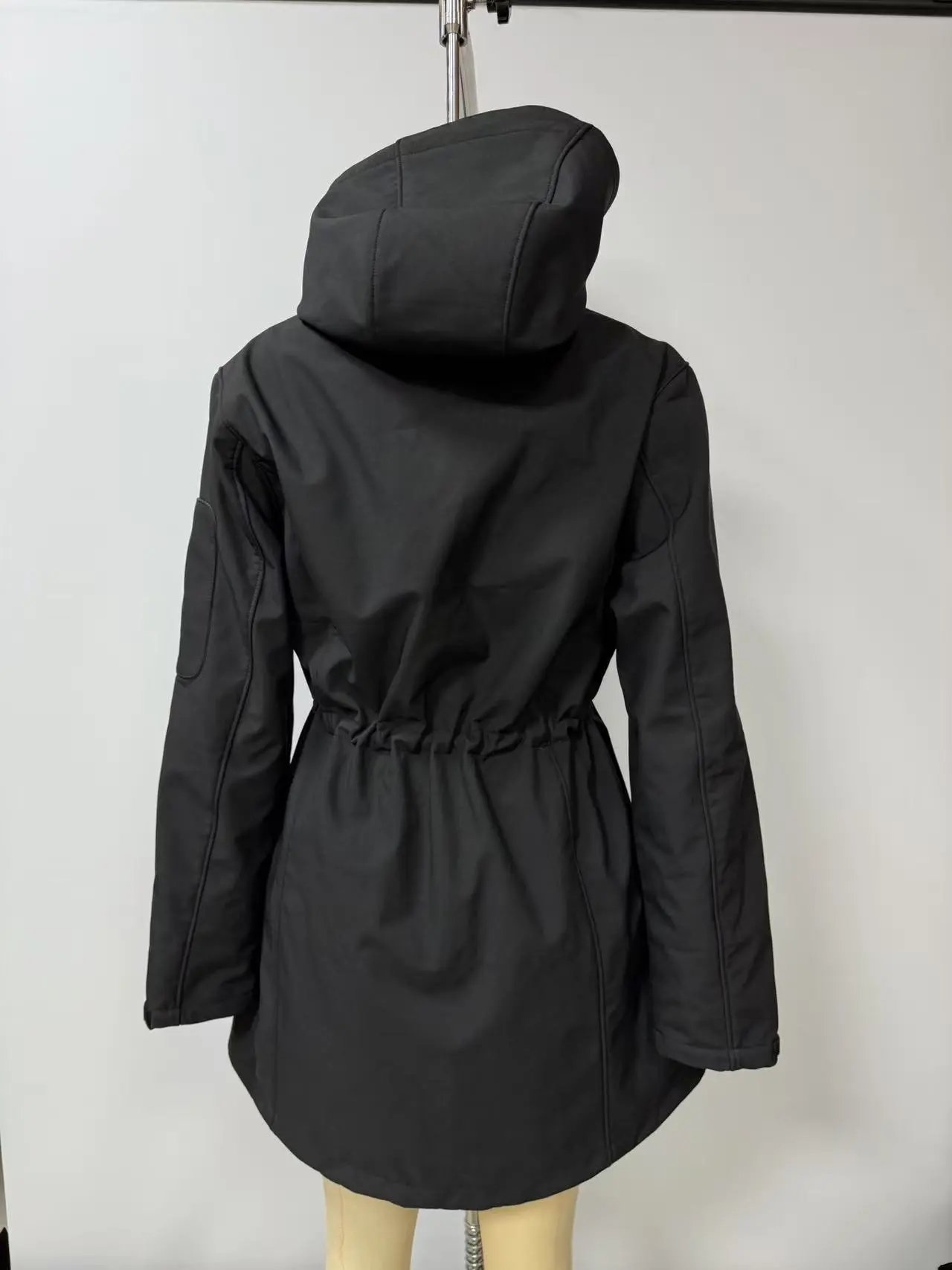 Design Water-Resistant Hooded Trench Coat in Black Outerwear - 46