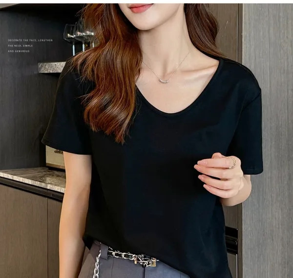 Design V-Neck Relaxed Fit T-Shirt in Soft Pink - 10