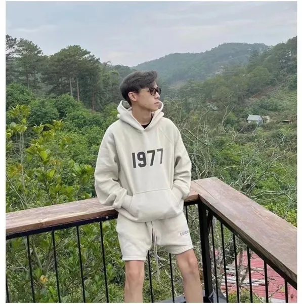 Fear of God Essentials 1977 Sweatpants Light Gray - 28