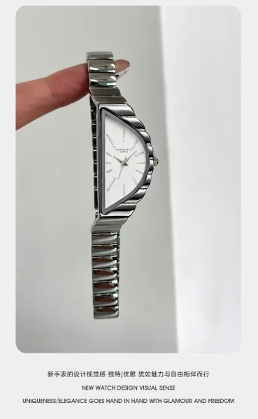 Design Triangle Dial Gold Tone Quartz Watch Watches - 6
